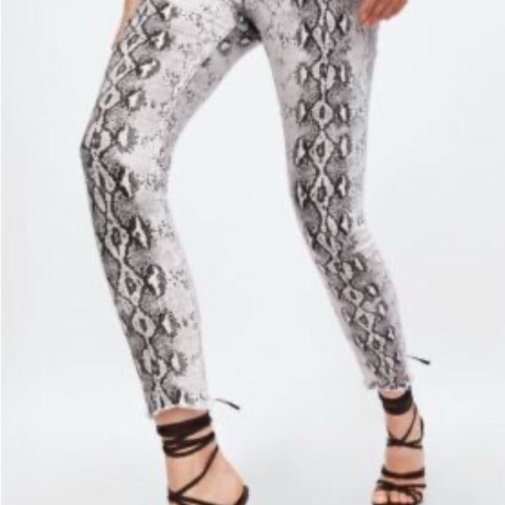 Snakeskin Print Leggings